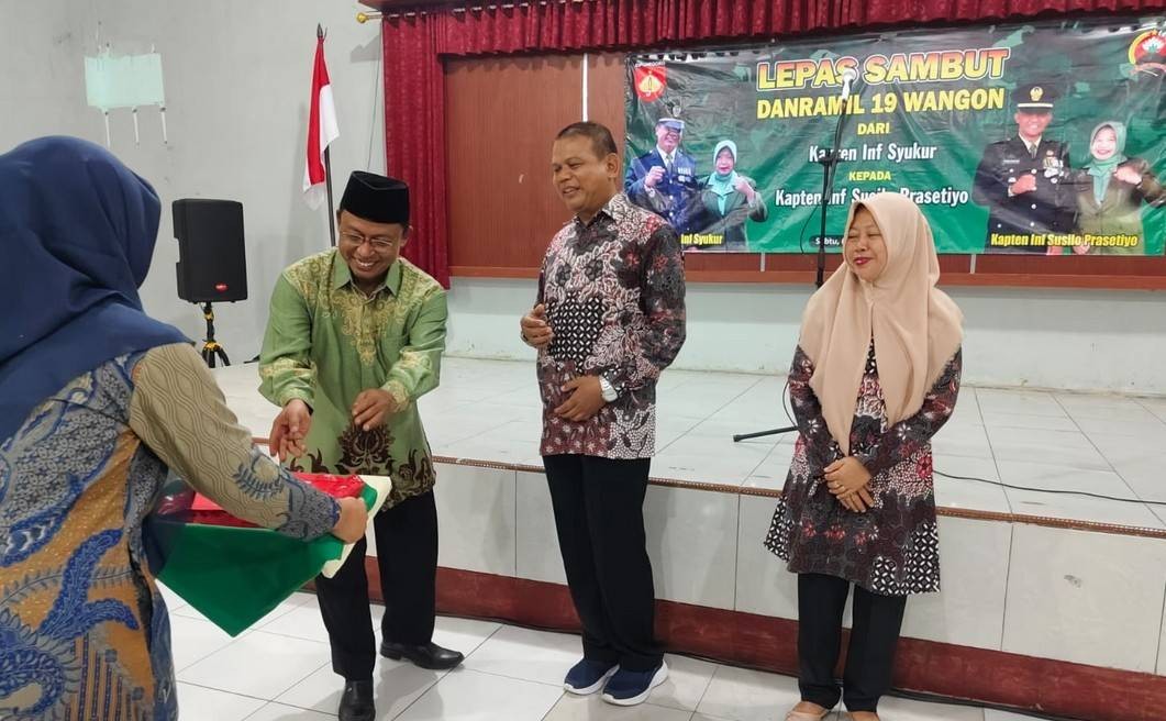 08_05lepassambut.jpg