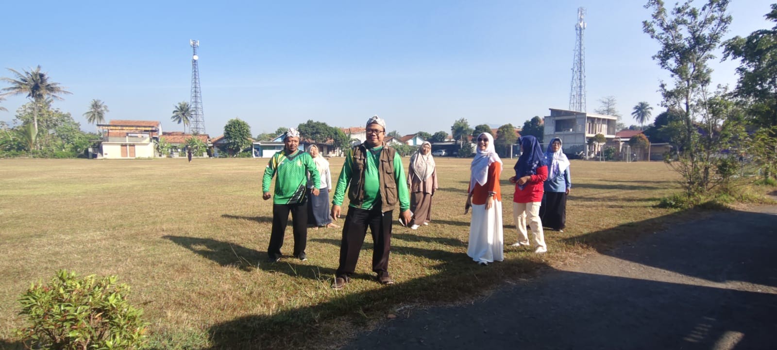 10_foto_jalan_jalan_jumat11.jpg