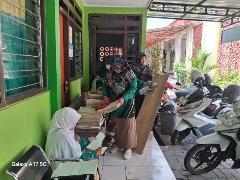 16_okt_2026_penataan_berkas_,_beres_beres.jpg