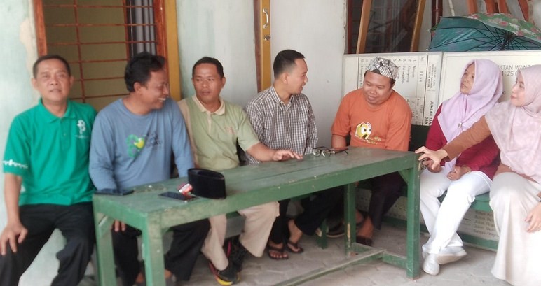 19__Diskusi_santai.jpg