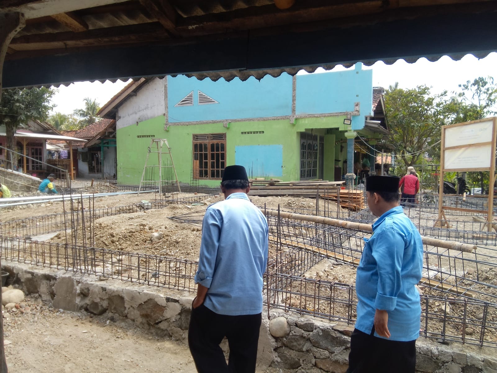 27__meninjau_pembangunan_masjid.jpg