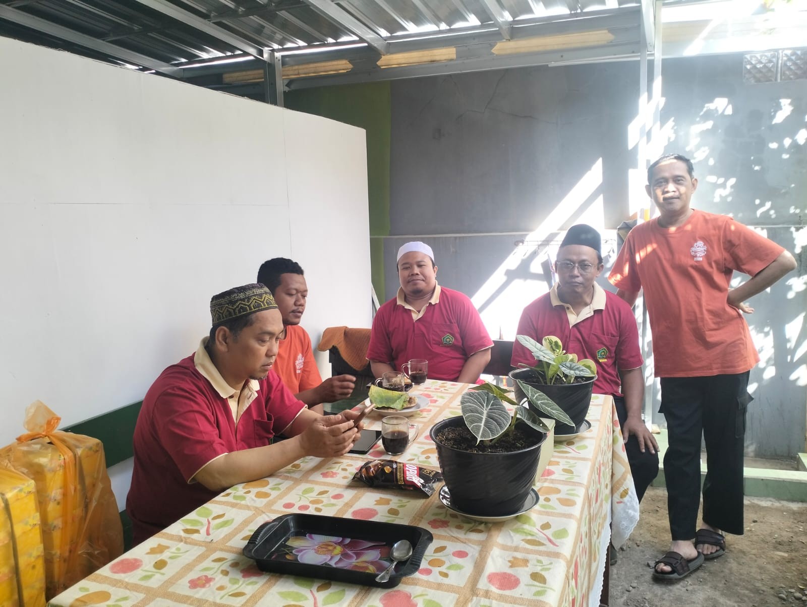 28__ngopi_pagi_sbelum_senam.jpg