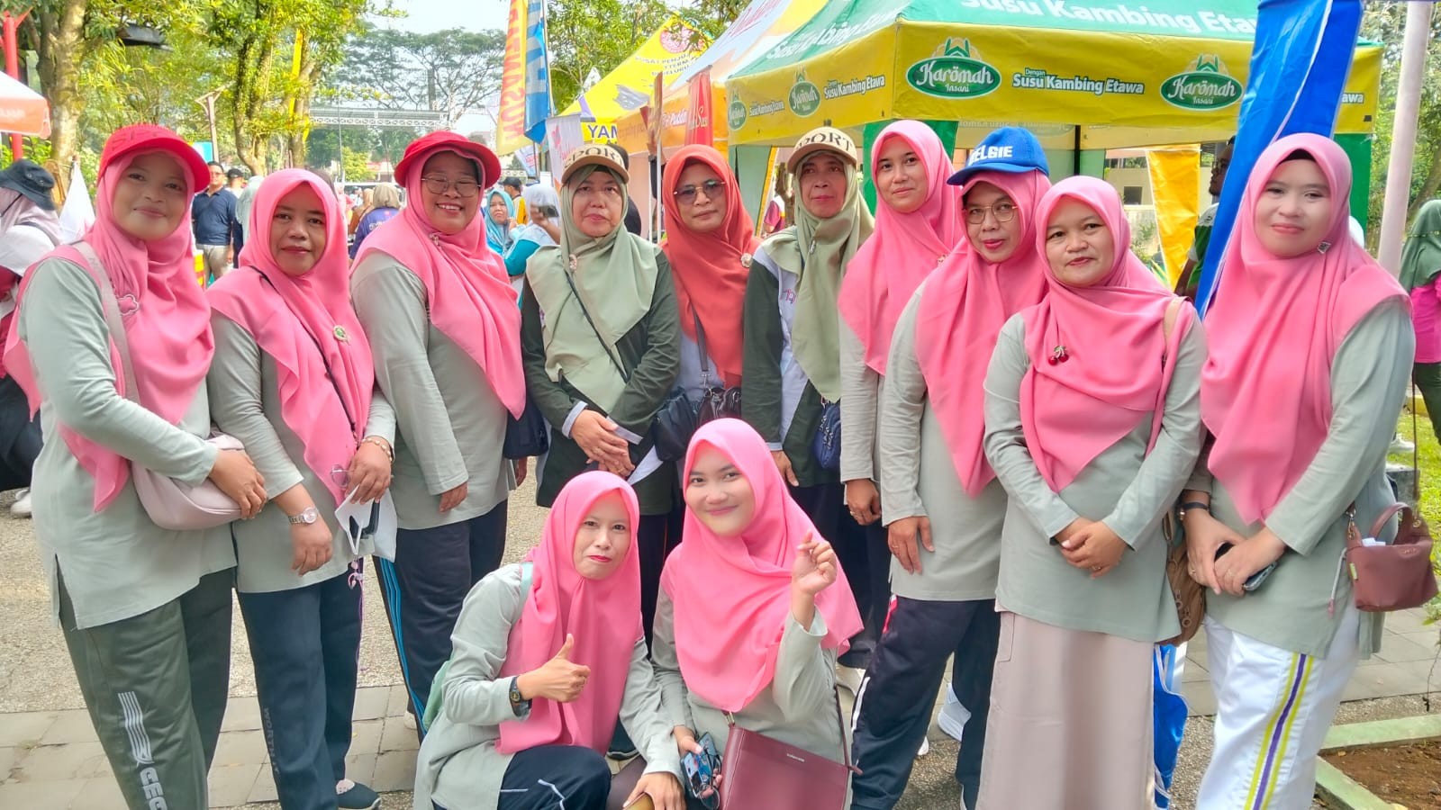 6_MIN_1_Banyumas_Meriahkan_Jalan_Sehat_HUT_ke-80_PGRI_dan_HGN_2025.jpeg