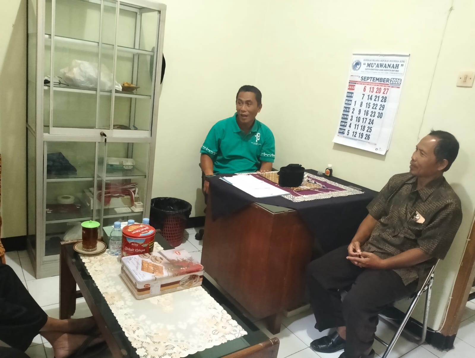 7__rapat_intern_terkait_data_non_muslim_pada_dokumen_kependudukan_warga_Desa_Klapagading_Kulon.jpg