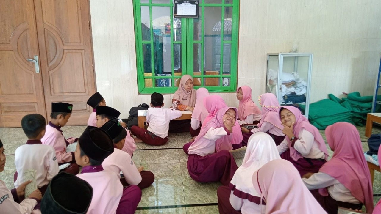 Gambar_WhatsApp_2025-10-15_pukul_09_10_12_87867872_11zon.jpg