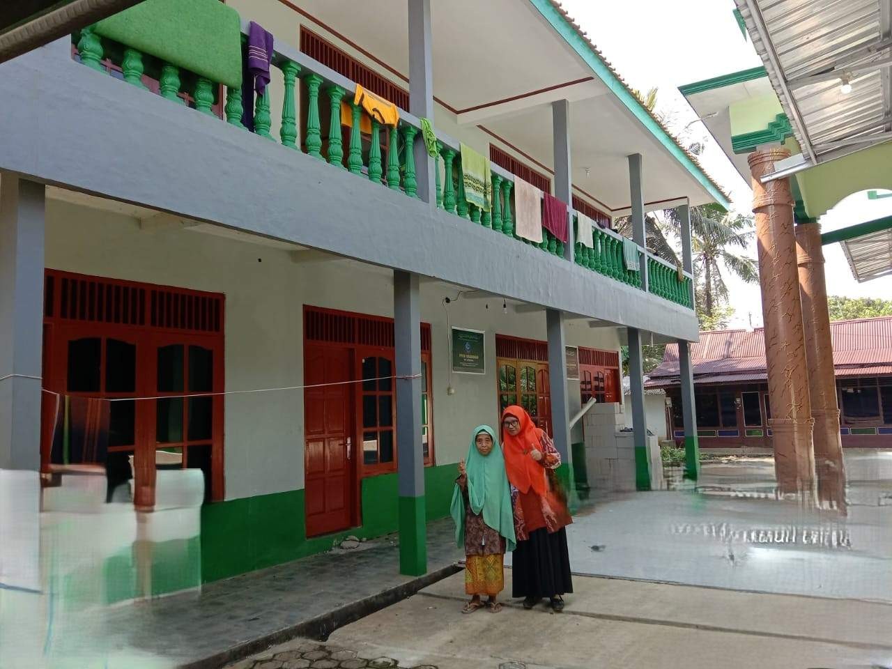 Gambar_WhatsApp_2025-10-16_pukul_07_38_50_5fa9b855_11zon.jpg
