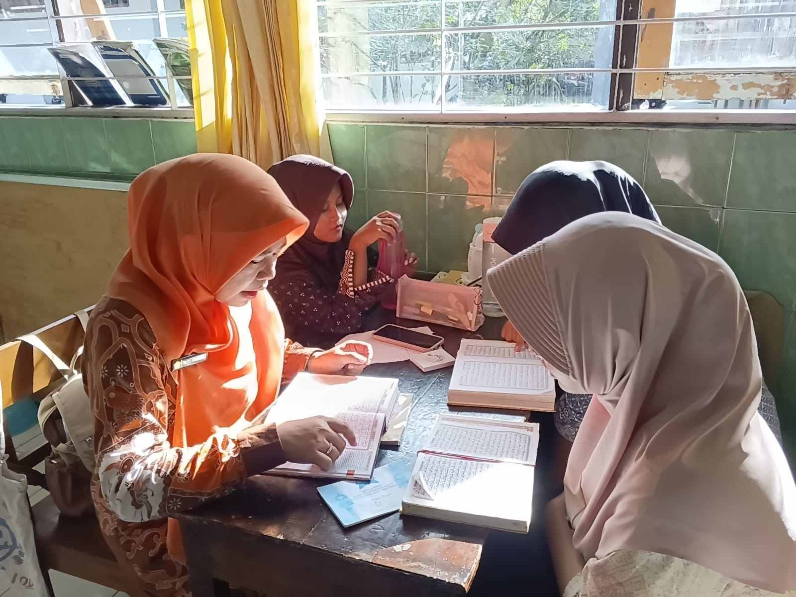 Gambar_WhatsApp_2025-11-19_pukul_10_26_21_df5cecae_11zon.jpg