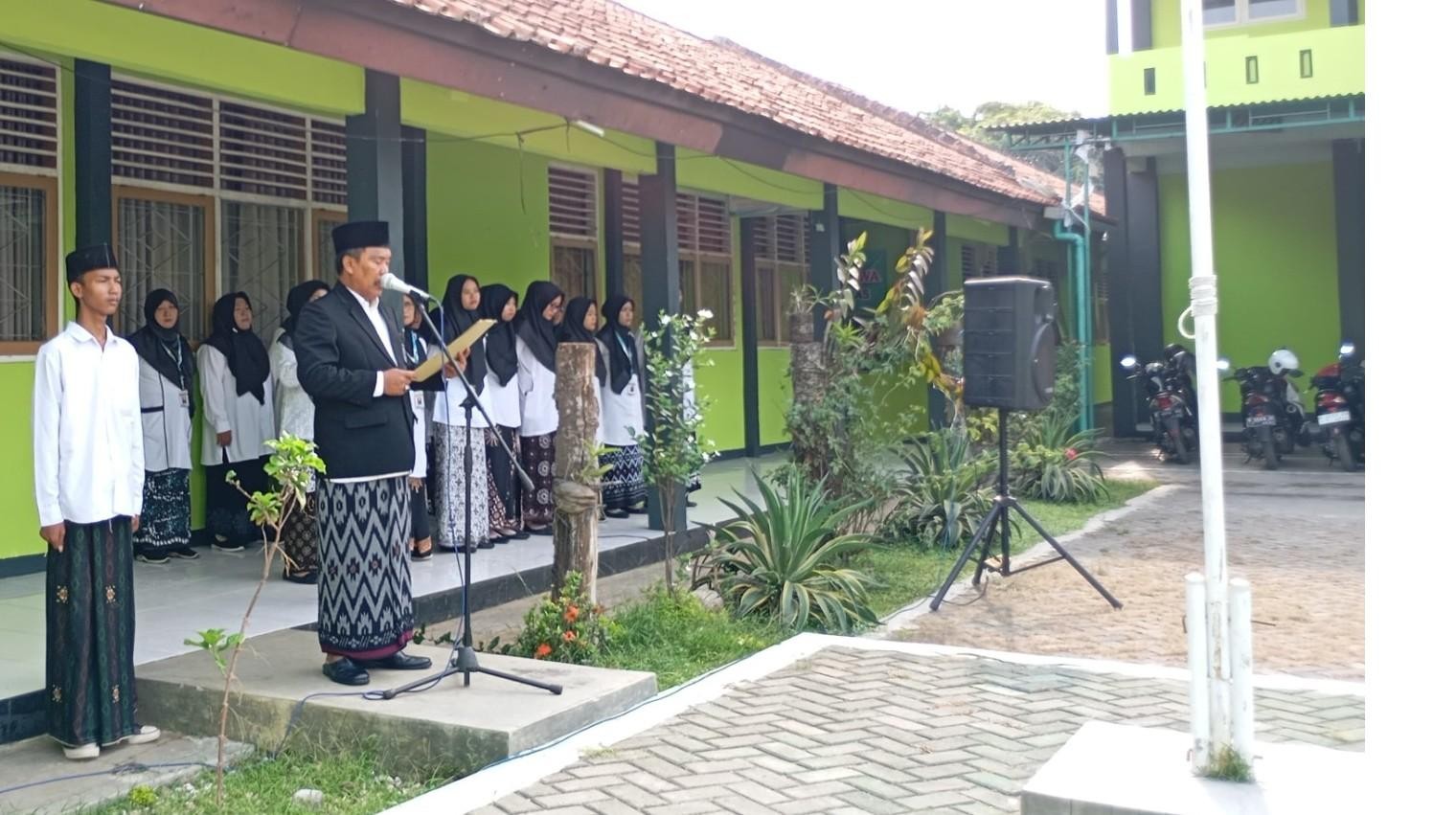 HARI_SANTRI_MAN3BMS.jpeg