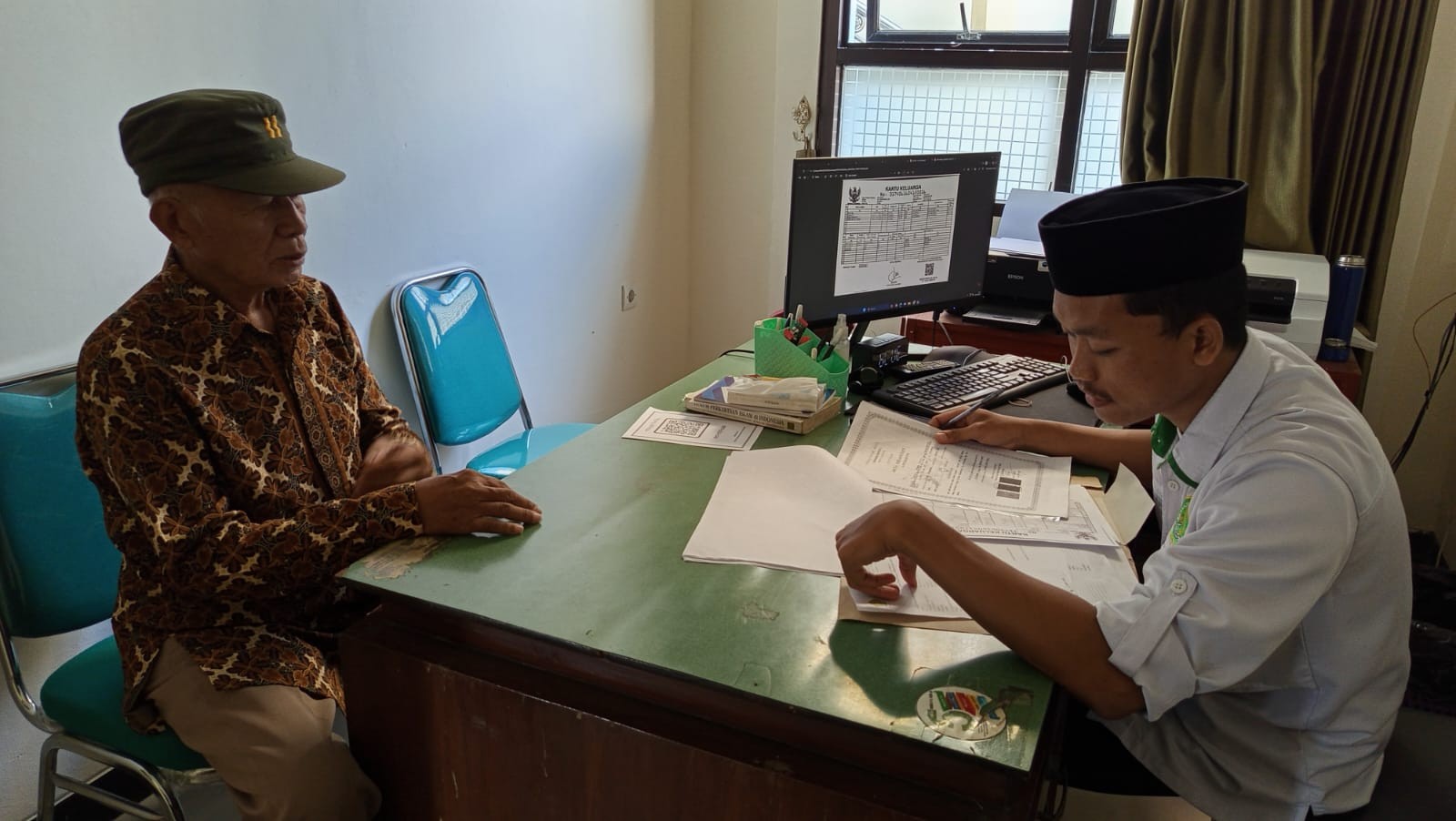 Sukarno-Sukarni_Pemeriksaan_Ulul.jpeg