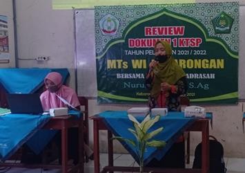 komat001.jpg