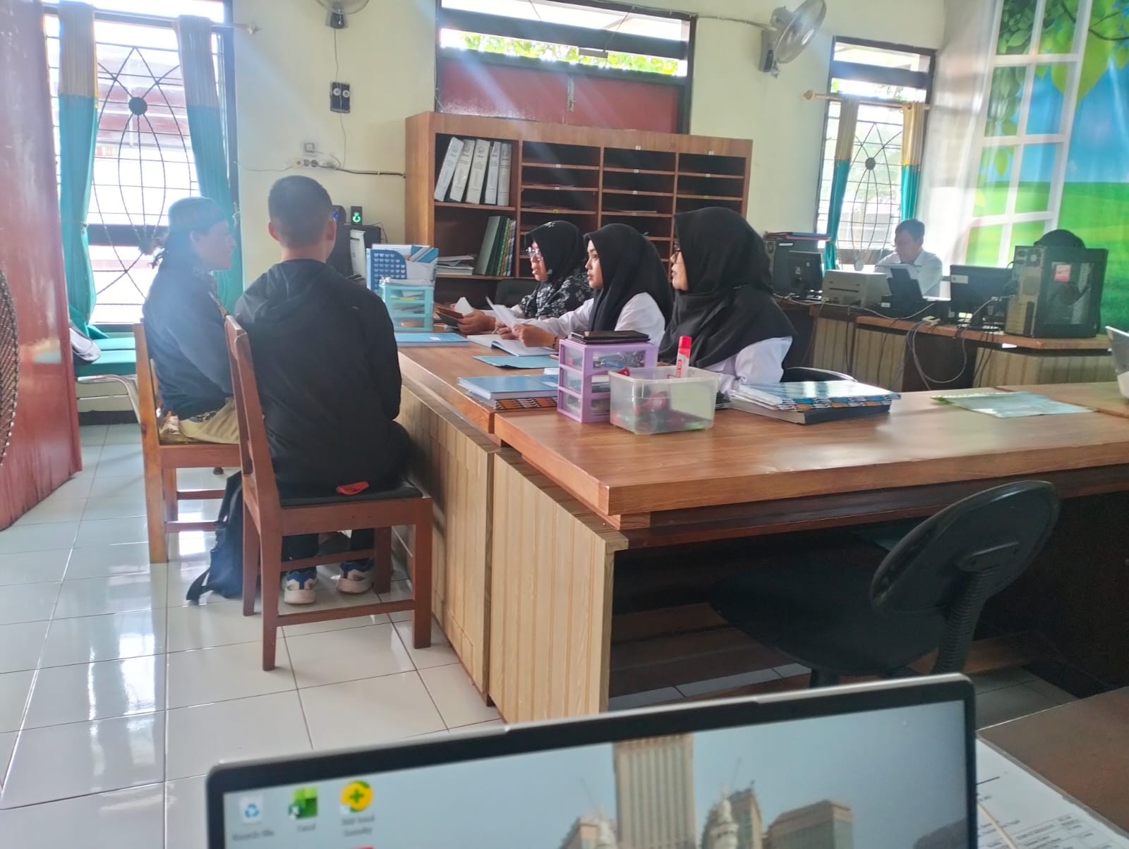 senin__2_feb_2026.jpeg