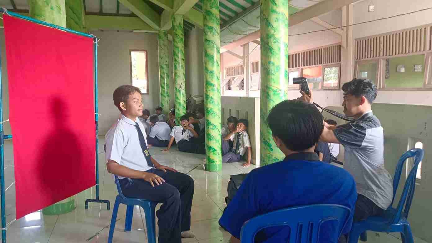 sesi_foto_ijazah_11zon.jpg