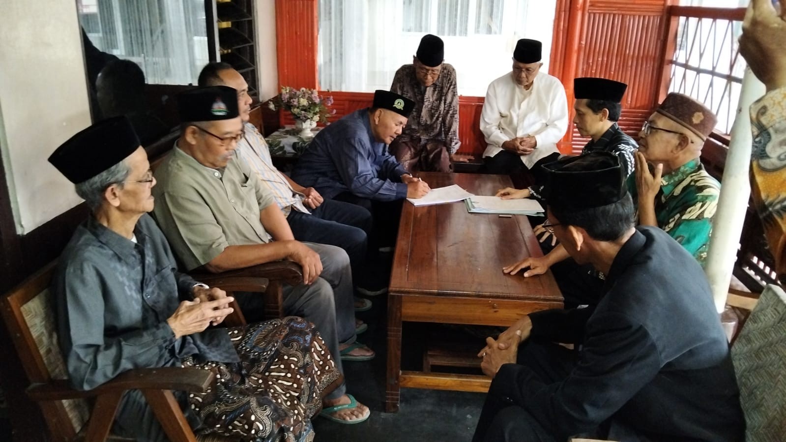 wakaf_mi_maarif_nu_kauman_dan_wakafiyah.jpg