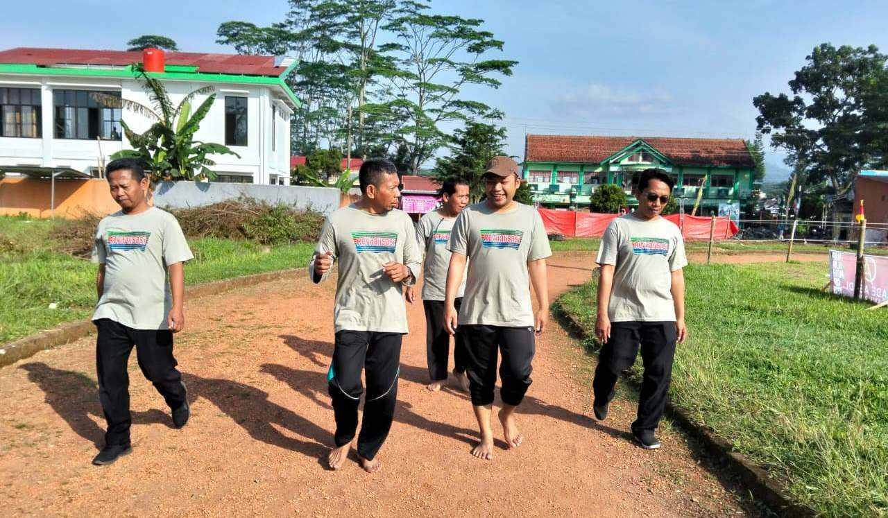 Gelora Kesehatan dan Solidaritas Meledak di KUA Ajibarang: Olahraga Jumat Pagi Jadi Momentum Epik