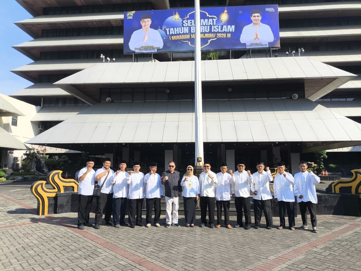 Nadzir Wakaf Banyumas Hadiri Penyerahan Sertifikat Wakaf oleh Menteri ATR/BPN di Semarang