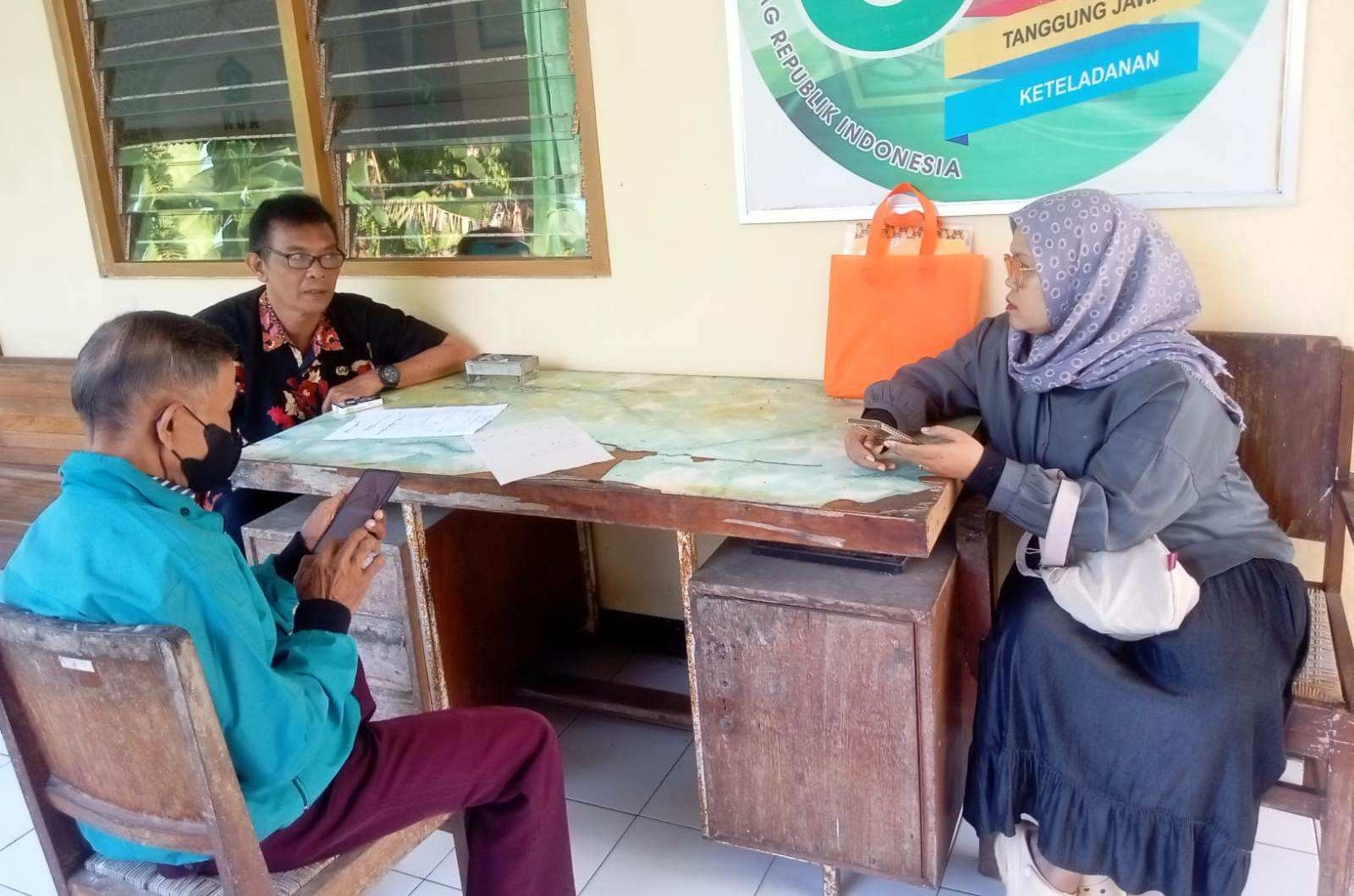 Pelayanan Penentuan Wali Nikah, Kepala KUA Sumbang Layani Masyarakat Desa Kedungmalang