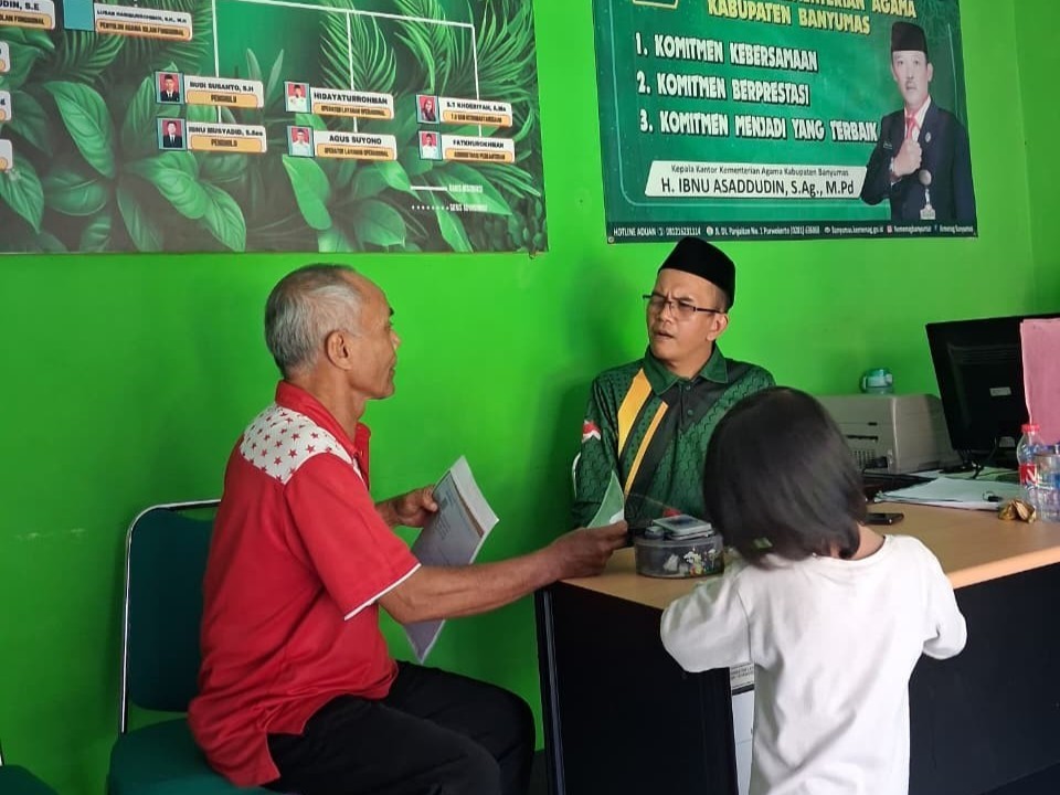 KUA Beri Konsultasi Perubahan Data Status Cerai Warga Kedungwuluh