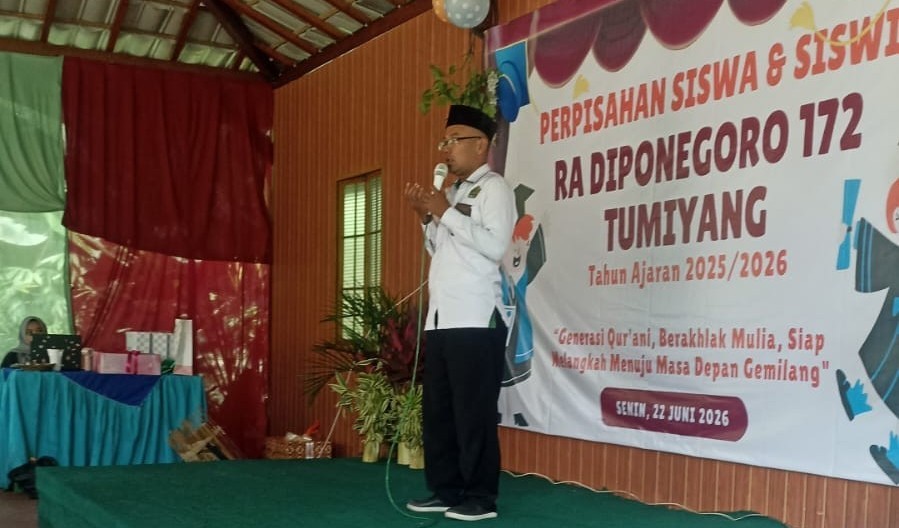 Penyuluh KUA Pekuncen Beri Tausiyah pada Acara Perpisahan Siswa RA Diponegoro 172 Tumiyang