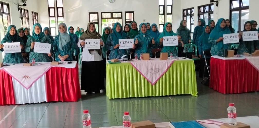 Sosialisasi CEPAK (Cegah Pernikahan Anak ) ke Ibu Ibu PKK kecamatan Tambak 