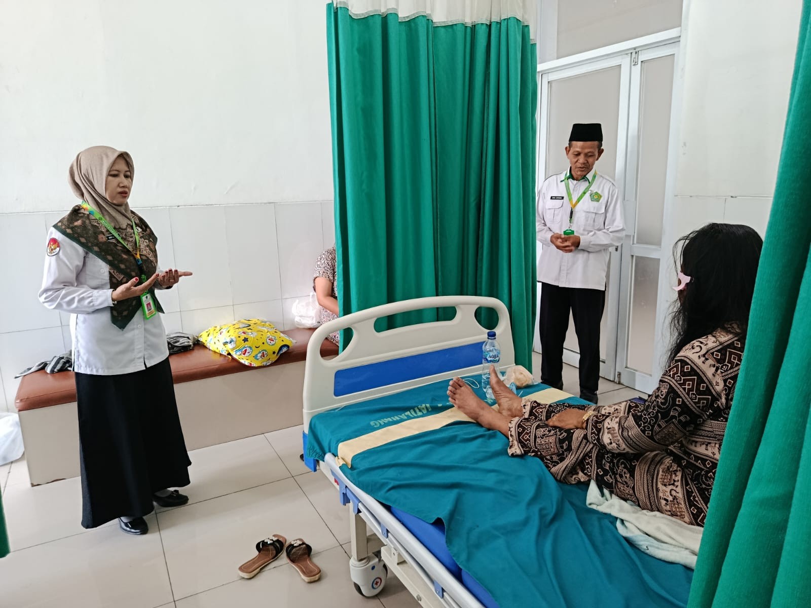 Penyuluh KUA Jatilawang Berikan Bimbingan Rohani kepada Pasien Rawat Inap Puskesmas