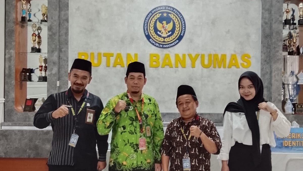 Perkuat Pembinaan Mental Warga Binaan, Penyuluh KUA Sumpiuh dan Banyumas Gelar Bimluh di Rutan Banyumas
