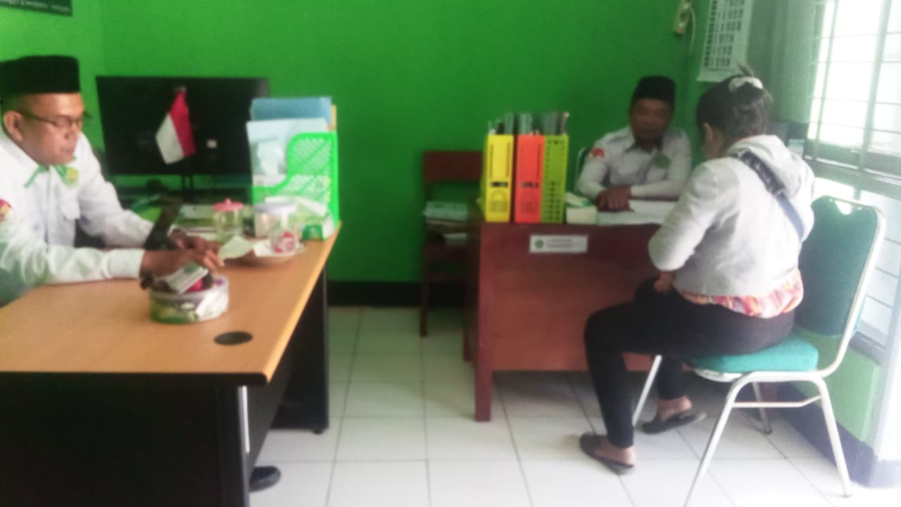 Warga Kehilangan Buku Nikah, KUA Layani Konsultasi Persyaratan Duplikat Buku Nikah