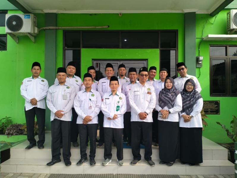 Penuh Semangat, ASN KUA Sokaraja Siap Hadirkan Layanan Terbaik untuk Masyarakat
