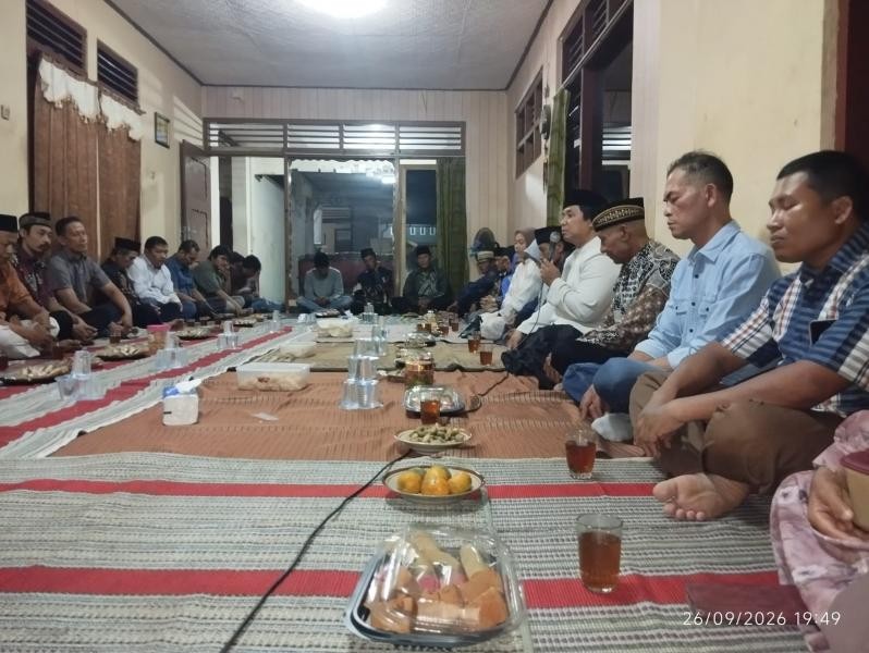 Penyuluh Agama Islam KUA Sokaraja Beri Sambutan Kunjungan Lamaran Warga Desa Binaan