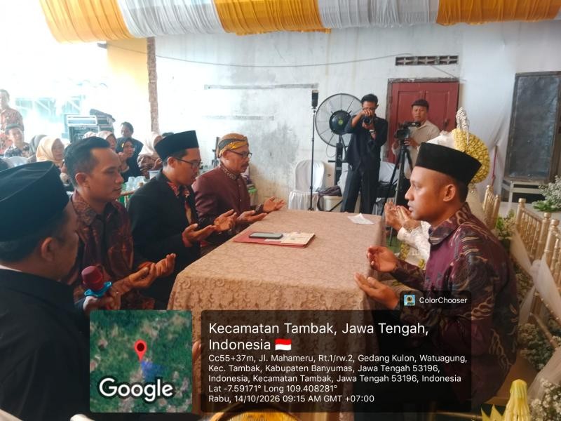 Pendampingan Layanan Nikah Luar Kantor: Penyuluh KUA Tambak Dampingi Penghulu Jalani Akad Nikah di Desa Watuagung