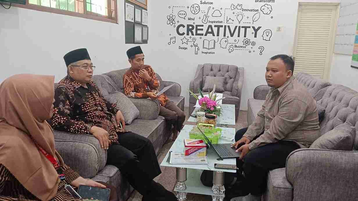 Menyongsong Madrasah Digital: MTs Negeri 3 Banyumas Jajaki Transformasi Pendidikan Bersama Geschool